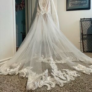 Maggie Sottero Cream Bridal Gown